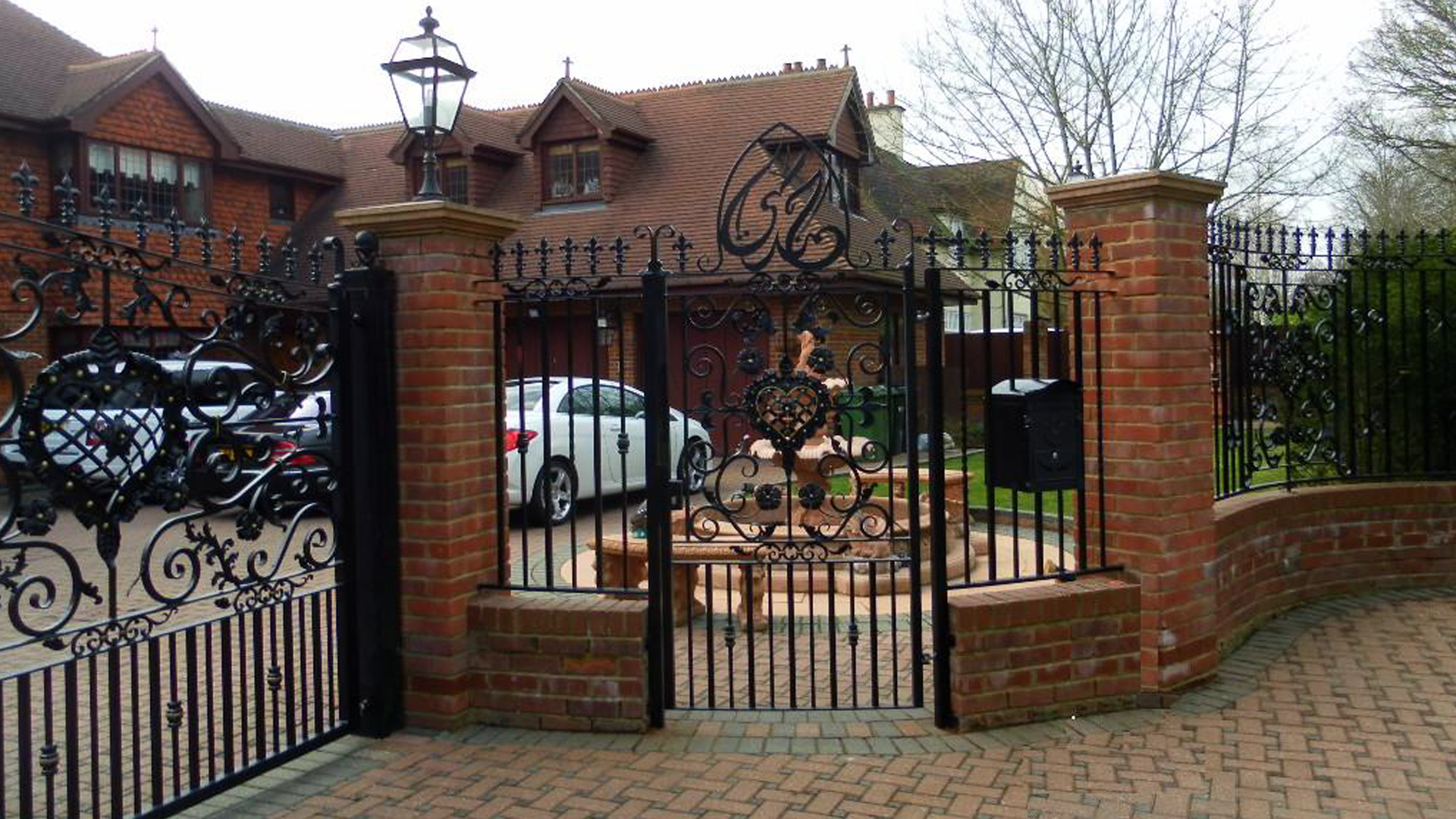 gate9