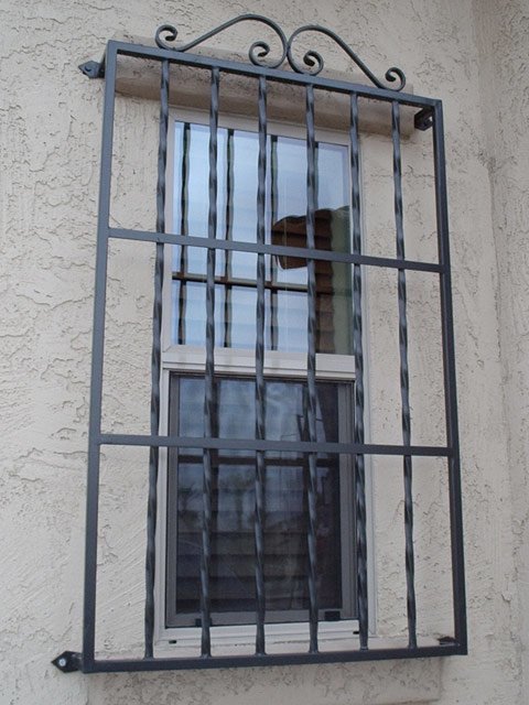 window-guard-vert-fram-01